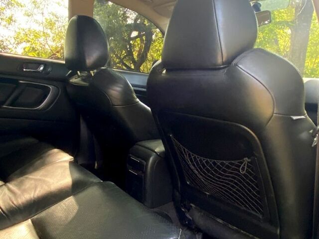 Білий Субару Легасі, об'ємом двигуна 3 л та пробігом 250 тис. км за 5700 $, фото 6 на Automoto.ua