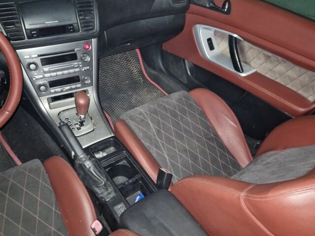 Белый Субару Легаси, объемом двигателя 0 л и пробегом 200 тыс. км за 2000 $, фото 5 на Automoto.ua