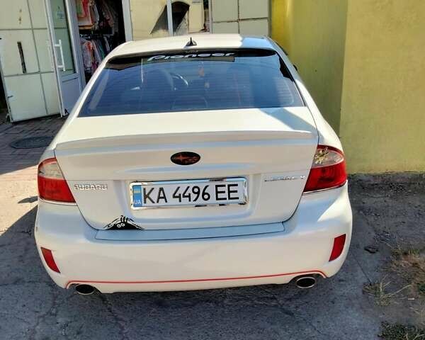 Білий Субару Легасі, об'ємом двигуна 2 л та пробігом 290 тис. км за 6900 $, фото 15 на Automoto.ua