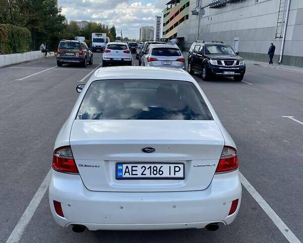 Білий Субару Легасі, об'ємом двигуна 2.5 л та пробігом 222 тис. км за 4900 $, фото 8 на Automoto.ua