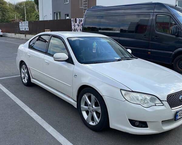 Білий Субару Легасі, об'ємом двигуна 2.5 л та пробігом 222 тис. км за 4900 $, фото 10 на Automoto.ua