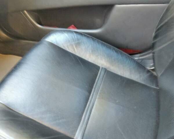 Білий Субару Легасі, об'ємом двигуна 2 л та пробігом 290 тис. км за 6900 $, фото 2 на Automoto.ua