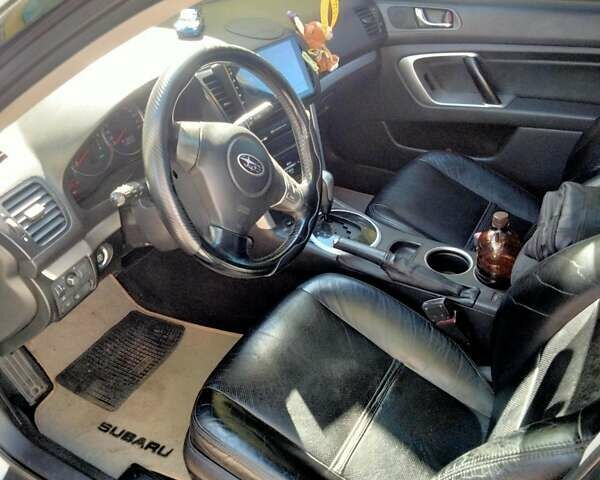 Білий Субару Легасі, об'ємом двигуна 2 л та пробігом 290 тис. км за 6900 $, фото 12 на Automoto.ua