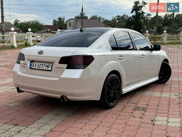 Белый Субару Легаси, объемом двигателя 2 л и пробегом 109 тыс. км за 7999 $, фото 13 на Automoto.ua