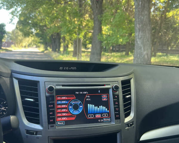 Білий Субару Легасі, об'ємом двигуна 1.99 л та пробігом 198 тис. км за 7050 $, фото 14 на Automoto.ua