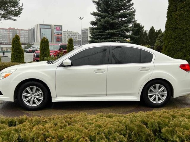 Белый Субару Легаси, объемом двигателя 2.5 л и пробегом 360 тыс. км за 6500 $, фото 3 на Automoto.ua