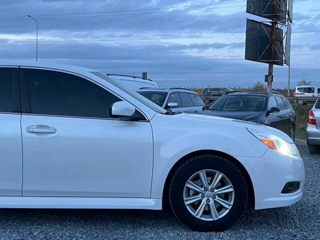 Белый Субару Легаси, объемом двигателя 2.5 л и пробегом 360 тыс. км за 6990 $, фото 7 на Automoto.ua