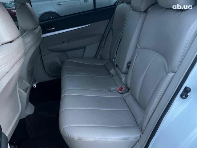 Белый Субару Легаси, объемом двигателя 2.5 л и пробегом 360 тыс. км за 6990 $, фото 30 на Automoto.ua