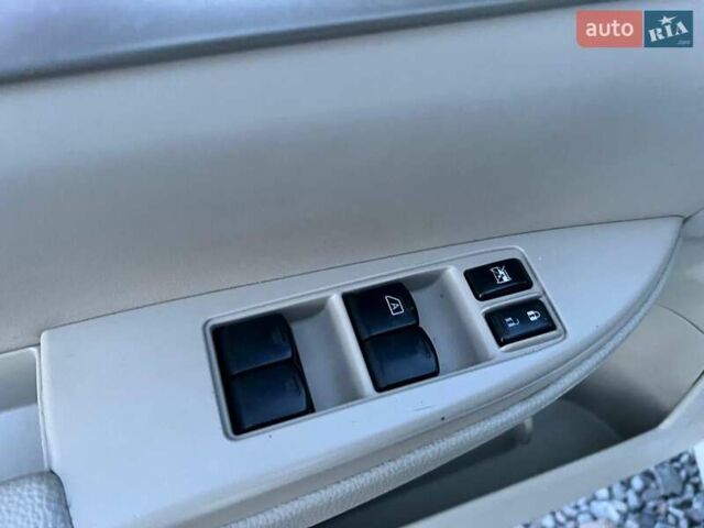 Белый Субару Легаси, объемом двигателя 2.5 л и пробегом 360 тыс. км за 6990 $, фото 12 на Automoto.ua