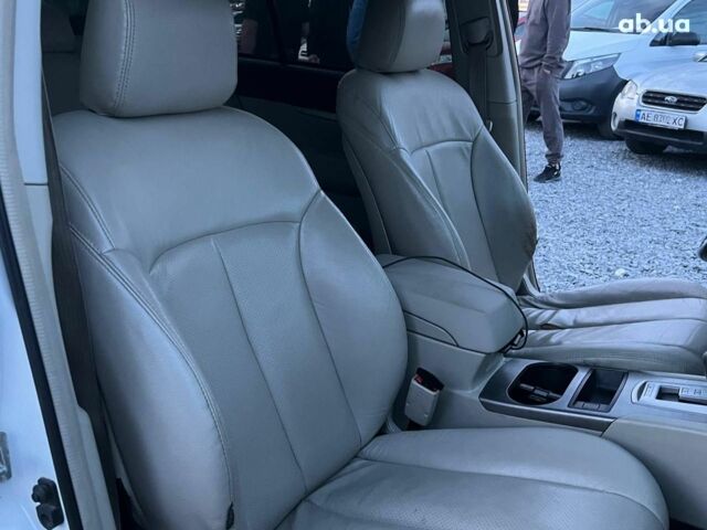 Белый Субару Легаси, объемом двигателя 2.5 л и пробегом 360 тыс. км за 6990 $, фото 32 на Automoto.ua