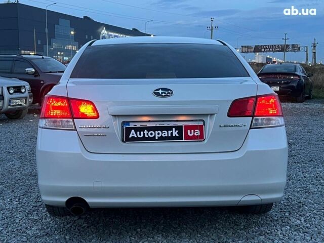 Белый Субару Легаси, объемом двигателя 2.5 л и пробегом 360 тыс. км за 6990 $, фото 4 на Automoto.ua