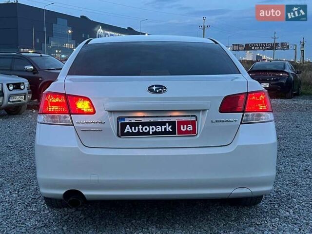 Белый Субару Легаси, объемом двигателя 2.5 л и пробегом 360 тыс. км за 6990 $, фото 4 на Automoto.ua