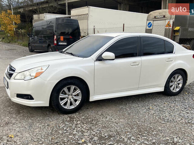 Белый Субару Легаси, объемом двигателя 2.5 л и пробегом 360 тыс. км за 6490 $, фото 1 на Automoto.ua