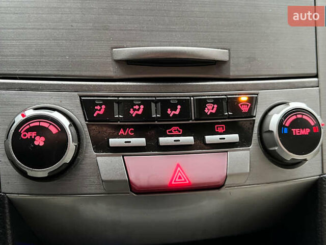 Білий Субару Легасі, об'ємом двигуна 2.46 л та пробігом 360 тис. км за 6500 $, фото 17 на Automoto.ua