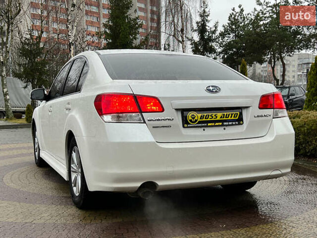 Білий Субару Легасі, об'ємом двигуна 2.46 л та пробігом 360 тис. км за 6500 $, фото 4 на Automoto.ua