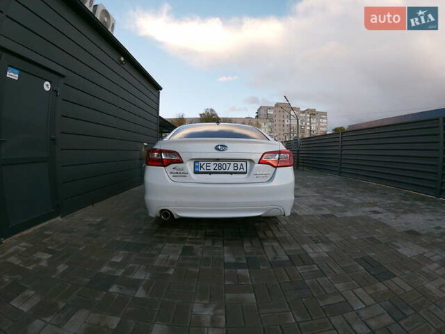 Субару Легаси 2014 в Вольногорске на Automoto.ua Белый Субару Легаси, объемом двигателя 2.46 л и пробегом 186 тыс. км за 11500 $, фото 3 на Automoto.ua