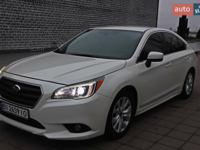 Белый Субару Легаси, объемом двигателя 2.5 л и пробегом 240 тыс. км за 8999 $, фото 4 на Automoto.ua