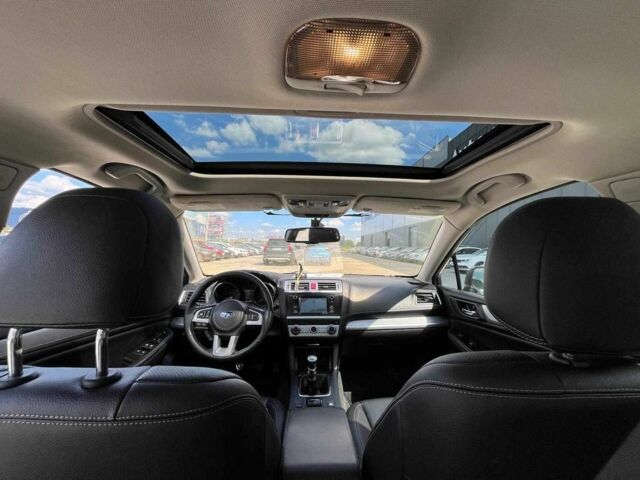 Белый Субару Легаси, объемом двигателя 2.5 л и пробегом 237 тыс. км за 6800 $, фото 23 на Automoto.ua