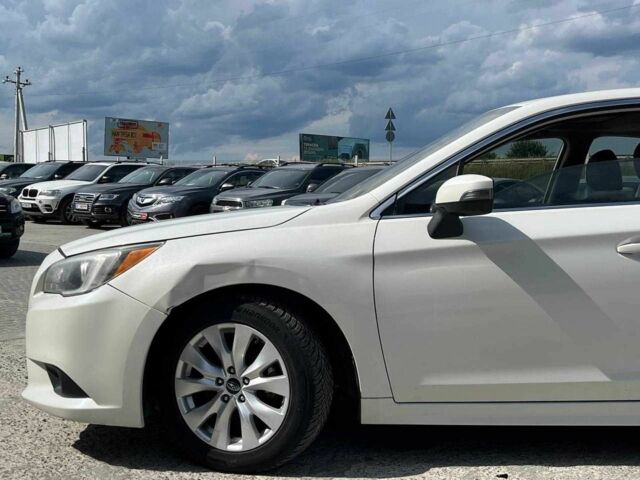 Белый Субару Легаси, объемом двигателя 2.5 л и пробегом 237 тыс. км за 6800 $, фото 11 на Automoto.ua