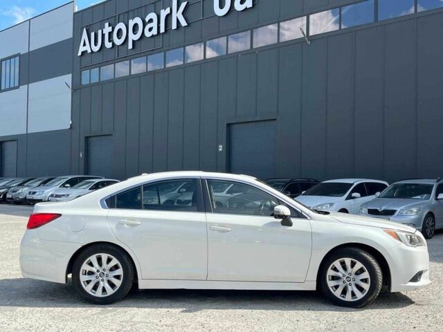 Белый Субару Легаси, объемом двигателя 2.5 л и пробегом 237 тыс. км за 6800 $, фото 4 на Automoto.ua