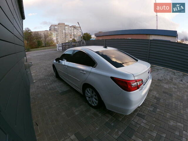 Субару Легаси 2014 в Вольногорске на Automoto.ua Белый Субару Легаси, объемом двигателя 2.46 л и пробегом 186 тыс. км за 11500 $, фото 2 на Automoto.ua