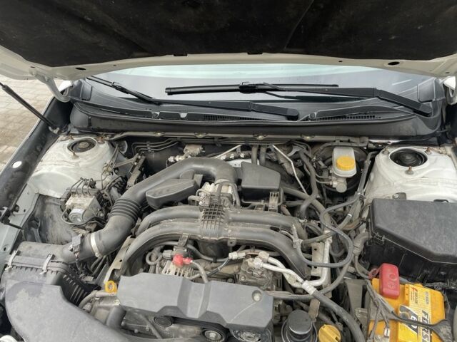 Білий Субару Легасі, об'ємом двигуна 2.5 л та пробігом 258 тис. км за 11500 $, фото 10 на Automoto.ua