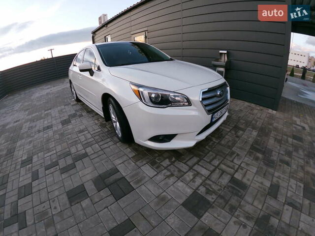 Субару Легаси 2014 в Вольногорске на Automoto.ua Белый Субару Легаси, объемом двигателя 2.46 л и пробегом 186 тыс. км за 11500 $, фото 5 на Automoto.ua