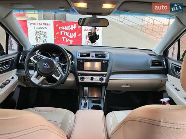 Субару Легаси 2014 в Вольногорске на Automoto.ua Белый Субару Легаси, объемом двигателя 2.46 л и пробегом 186 тыс. км за 11500 $, фото 9 на Automoto.ua