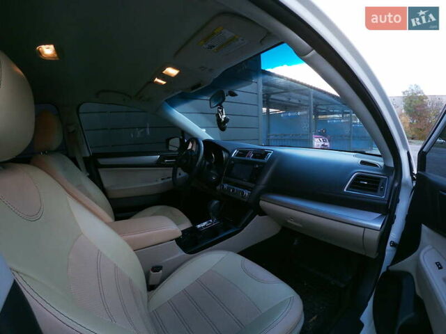 Субару Легаси 2014 в Вольногорске на Automoto.ua Белый Субару Легаси, объемом двигателя 2.46 л и пробегом 186 тыс. км за 11500 $, фото 11 на Automoto.ua