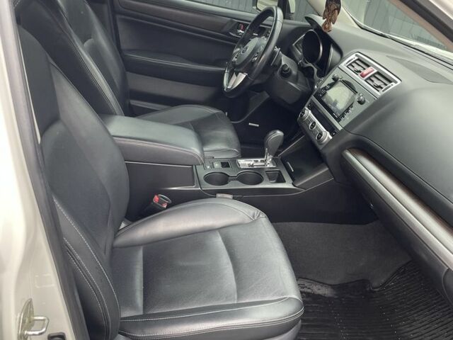 Білий Субару Легасі, об'ємом двигуна 2.5 л та пробігом 258 тис. км за 11500 $, фото 6 на Automoto.ua