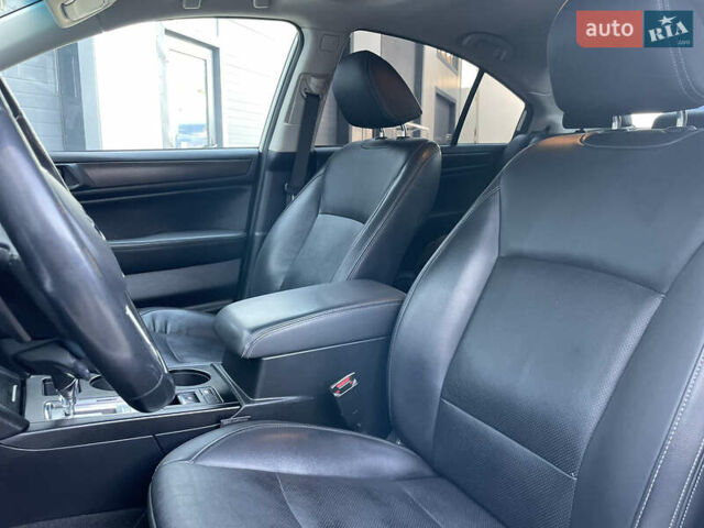 Белый Субару Легаси, объемом двигателя 2.46 л и пробегом 225 тыс. км за 11500 $, фото 28 на Automoto.ua