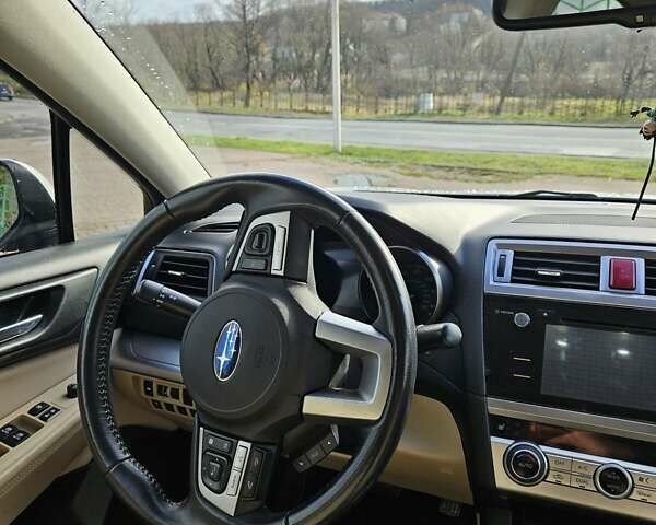 Белый Субару Легаси, объемом двигателя 2.5 л и пробегом 161 тыс. км за 10000 $, фото 10 на Automoto.ua