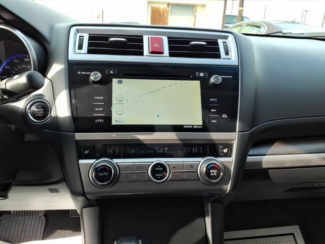 Белый Субару Легаси, объемом двигателя 2.5 л и пробегом 72 тыс. км за 9000 $, фото 8 на Automoto.ua