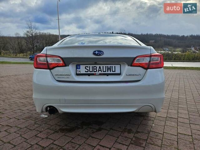 Белый Субару Легаси, объемом двигателя 2.5 л и пробегом 161 тыс. км за 10000 $, фото 4 на Automoto.ua