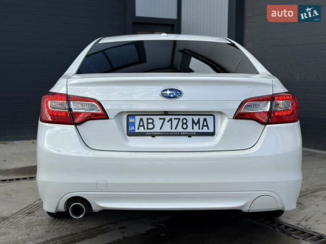 Белый Субару Легаси, объемом двигателя 2.46 л и пробегом 225 тыс. км за 10700 $, фото 14 на Automoto.ua