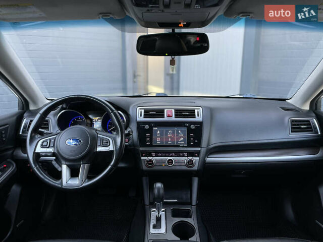 Белый Субару Легаси, объемом двигателя 2.46 л и пробегом 225 тыс. км за 11500 $, фото 20 на Automoto.ua