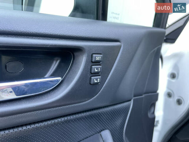 Белый Субару Легаси, объемом двигателя 2.46 л и пробегом 225 тыс. км за 10700 $, фото 24 на Automoto.ua