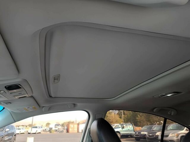 Белый Субару Легаси, объемом двигателя 2.5 л и пробегом 72 тыс. км за 9000 $, фото 9 на Automoto.ua