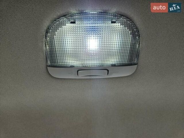 Белый Субару Легаси, объемом двигателя 2.5 л и пробегом 161 тыс. км за 10000 $, фото 15 на Automoto.ua