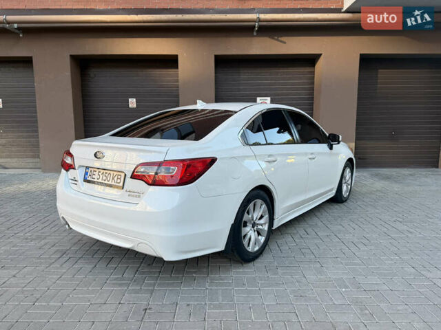 Белый Субару Легаси, объемом двигателя 2.5 л и пробегом 109 тыс. км за 11800 $, фото 16 на Automoto.ua