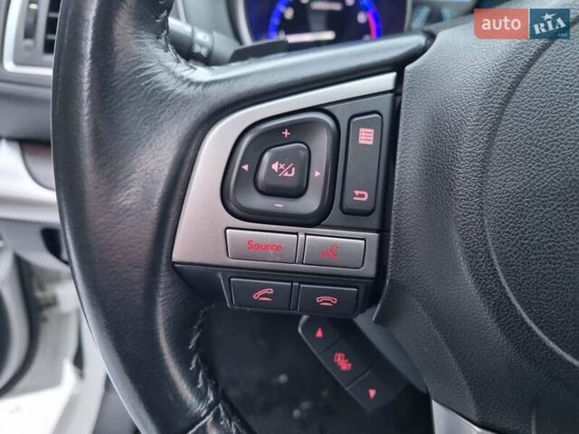 Белый Субару Легаси, объемом двигателя 2.5 л и пробегом 93 тыс. км за 14900 $, фото 23 на Automoto.ua