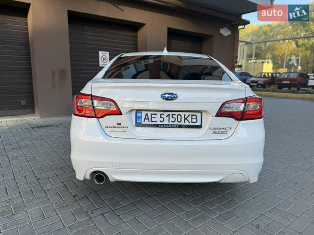 Белый Субару Легаси, объемом двигателя 2.5 л и пробегом 109 тыс. км за 11800 $, фото 11 на Automoto.ua