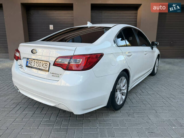 Белый Субару Легаси, объемом двигателя 2.5 л и пробегом 109 тыс. км за 11800 $, фото 12 на Automoto.ua