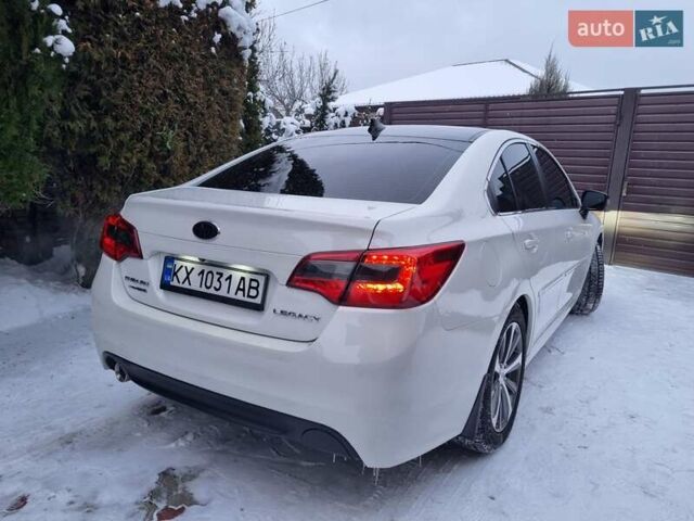 Белый Субару Легаси, объемом двигателя 2.5 л и пробегом 93 тыс. км за 14900 $, фото 4 на Automoto.ua