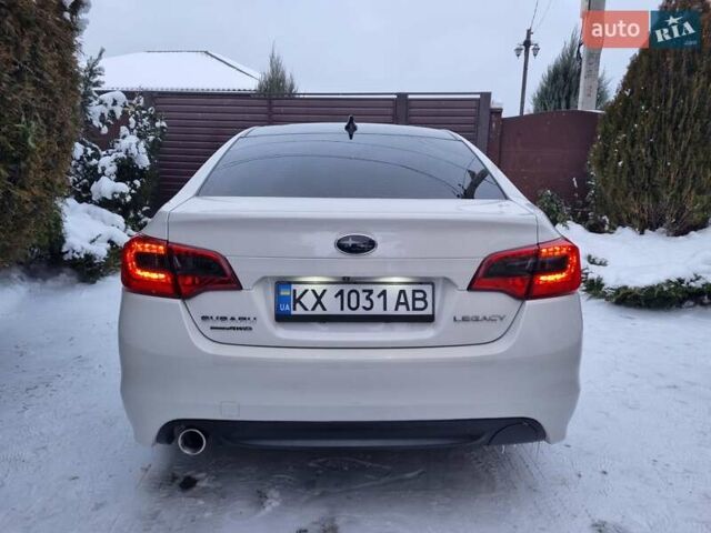 Белый Субару Легаси, объемом двигателя 2.5 л и пробегом 93 тыс. км за 14900 $, фото 3 на Automoto.ua