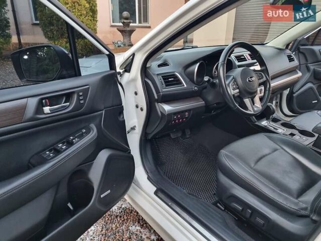 Білий Субару Легасі, об'ємом двигуна 2.5 л та пробігом 91 тис. км за 13850 $, фото 6 на Automoto.ua