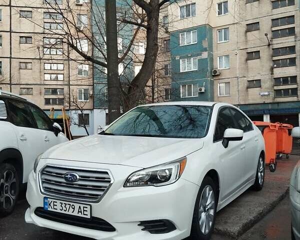Білий Субару Легасі, об'ємом двигуна 2.5 л та пробігом 180 тис. км за 13300 $, фото 1 на Automoto.ua