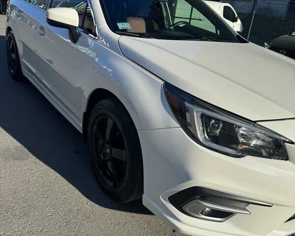 Білий Субару Легасі, об'ємом двигуна 2.46 л та пробігом 86 тис. км за 13500 $, фото 37 на Automoto.ua