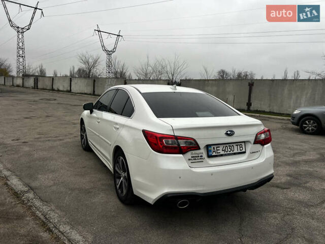 Білий Субару Легасі, об'ємом двигуна 2.5 л та пробігом 135 тис. км за 15500 $, фото 5 на Automoto.ua