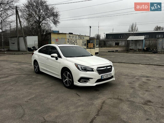 Білий Субару Легасі, об'ємом двигуна 2.5 л та пробігом 135 тис. км за 15500 $, фото 2 на Automoto.ua